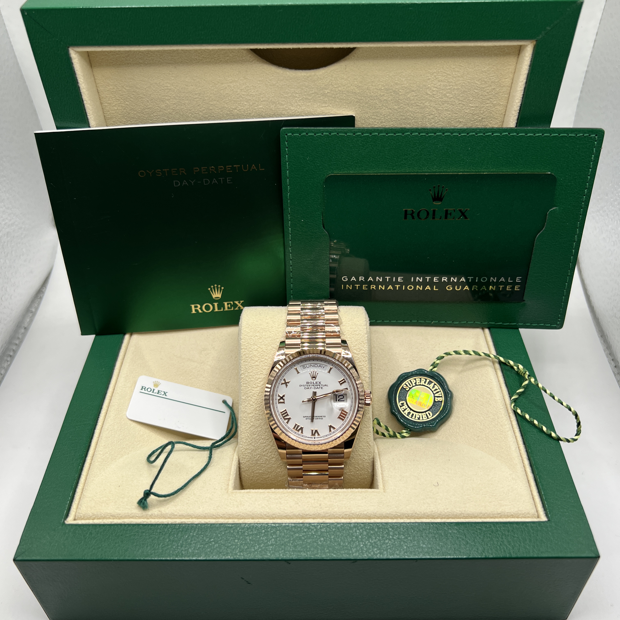 Rolex Day-Date Presidential 36mm 128235 18K Rose Gold White