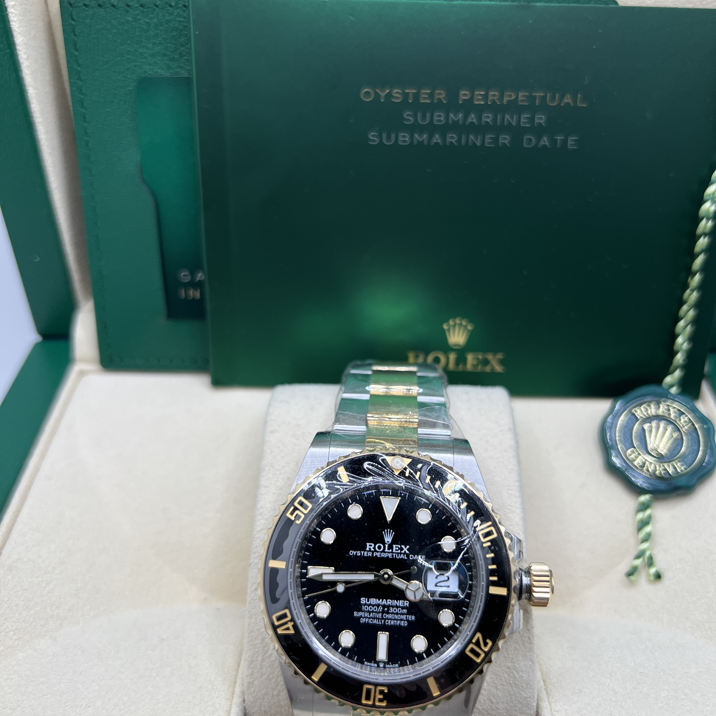 New Rolex Submariner Date 41mm 126613LN 18K Two Tone Yellow