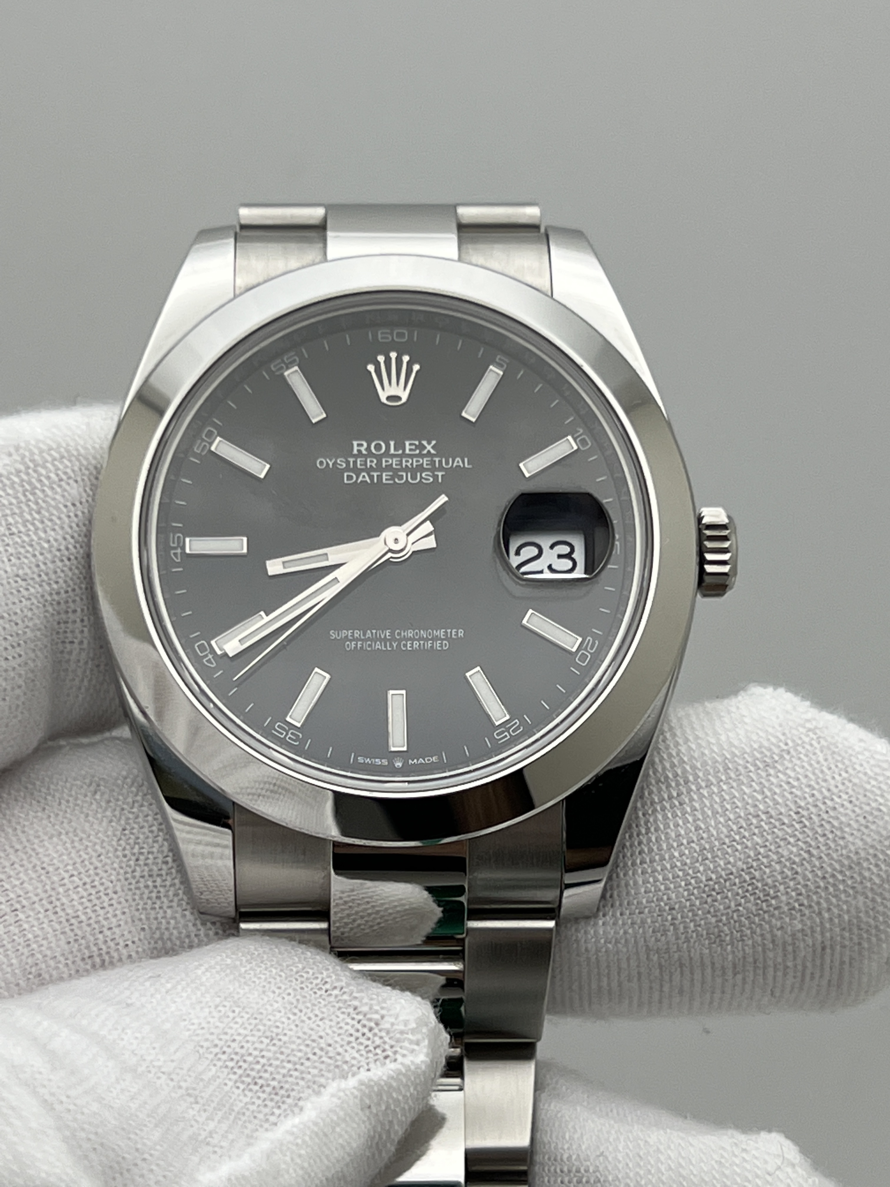 Rolex Datejust 41 Steel Black Index Dial Smooth Oyster