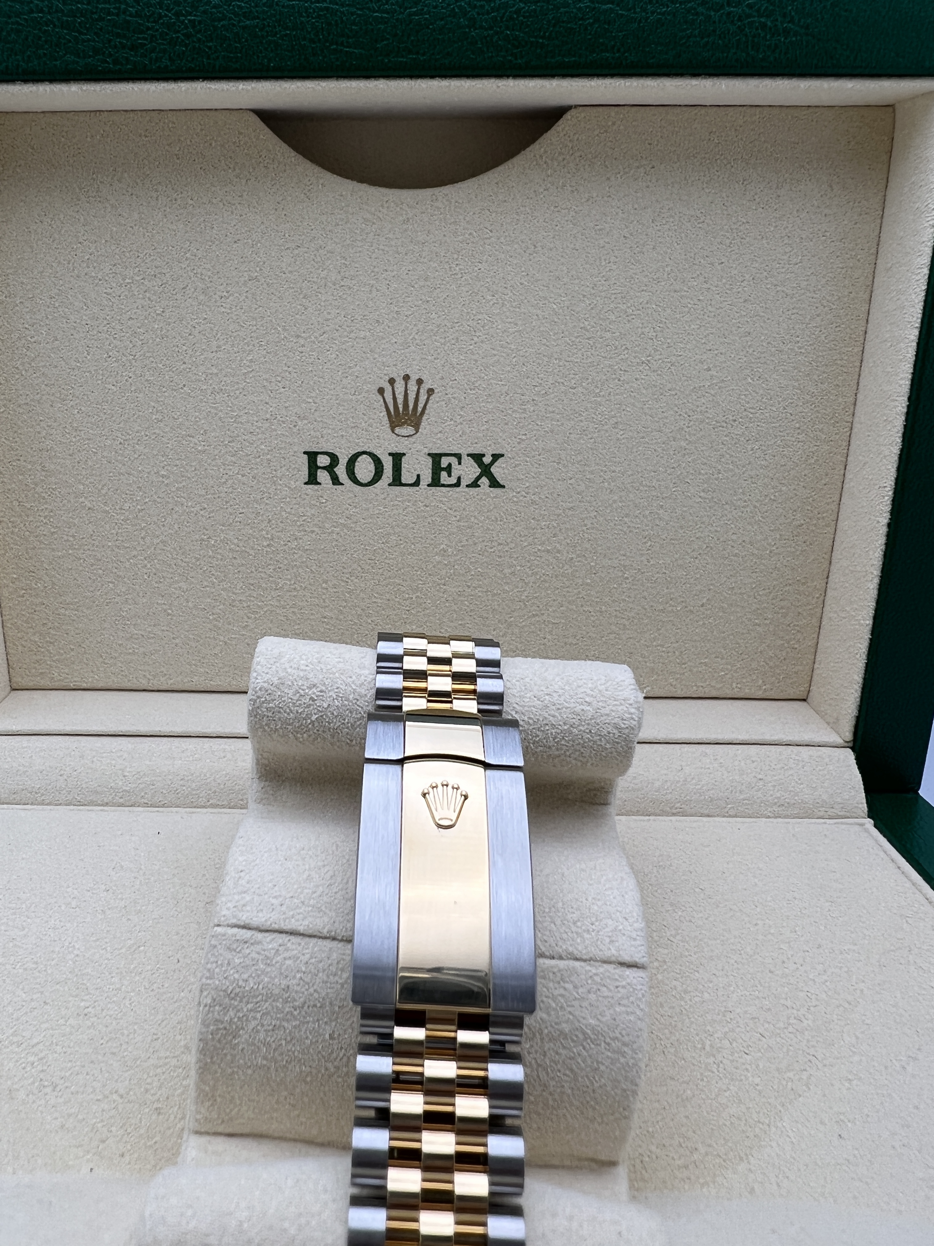 Rolex Datejust 41 126333 18K Two Tone Black Dial Jubilee
