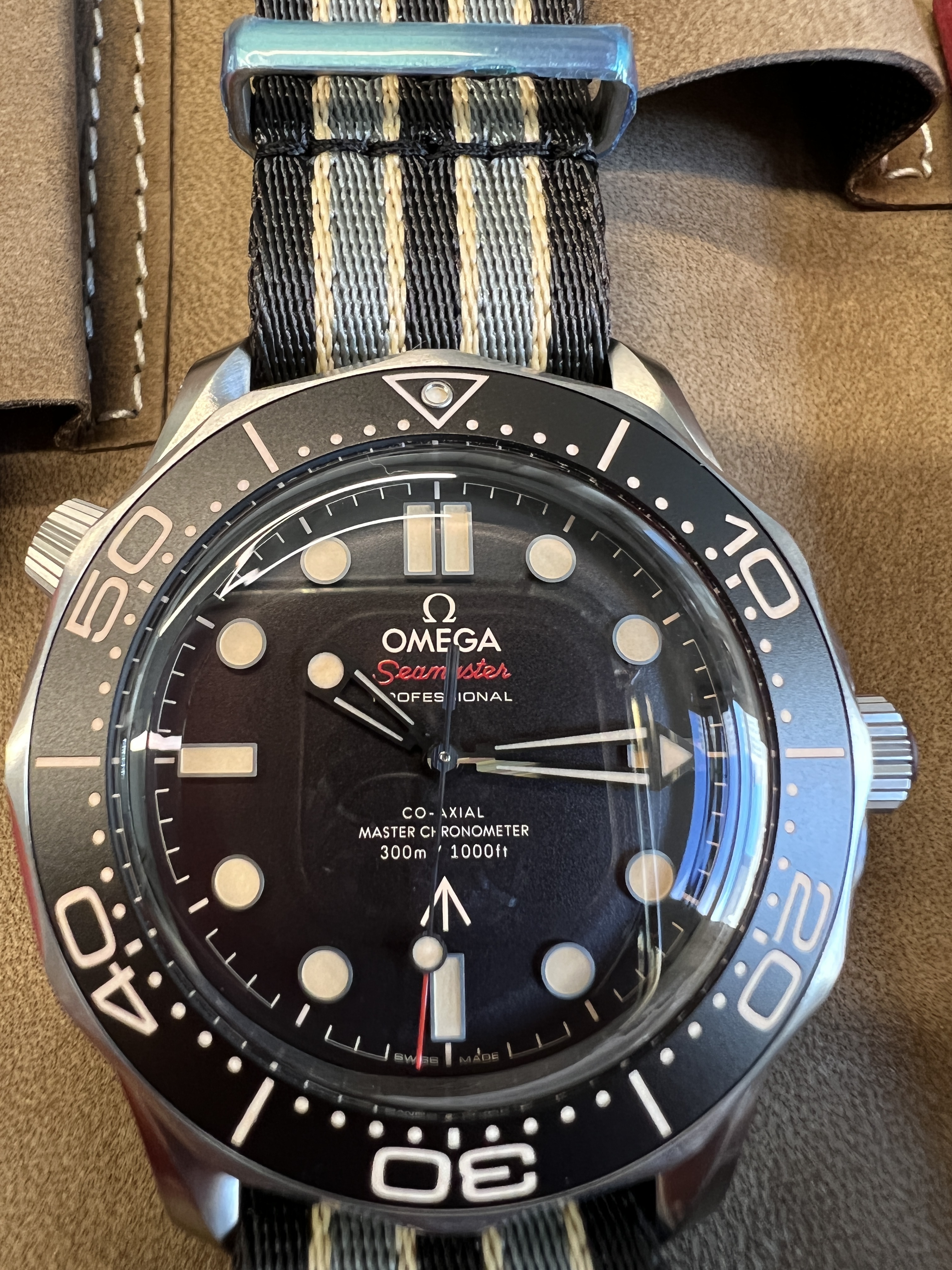 New Omega Seamaster 210.92.42.20.01.001 42mm James Bond 007 New Omega Seamaster 210.92.42.20.01.001 42mm James Bond 007