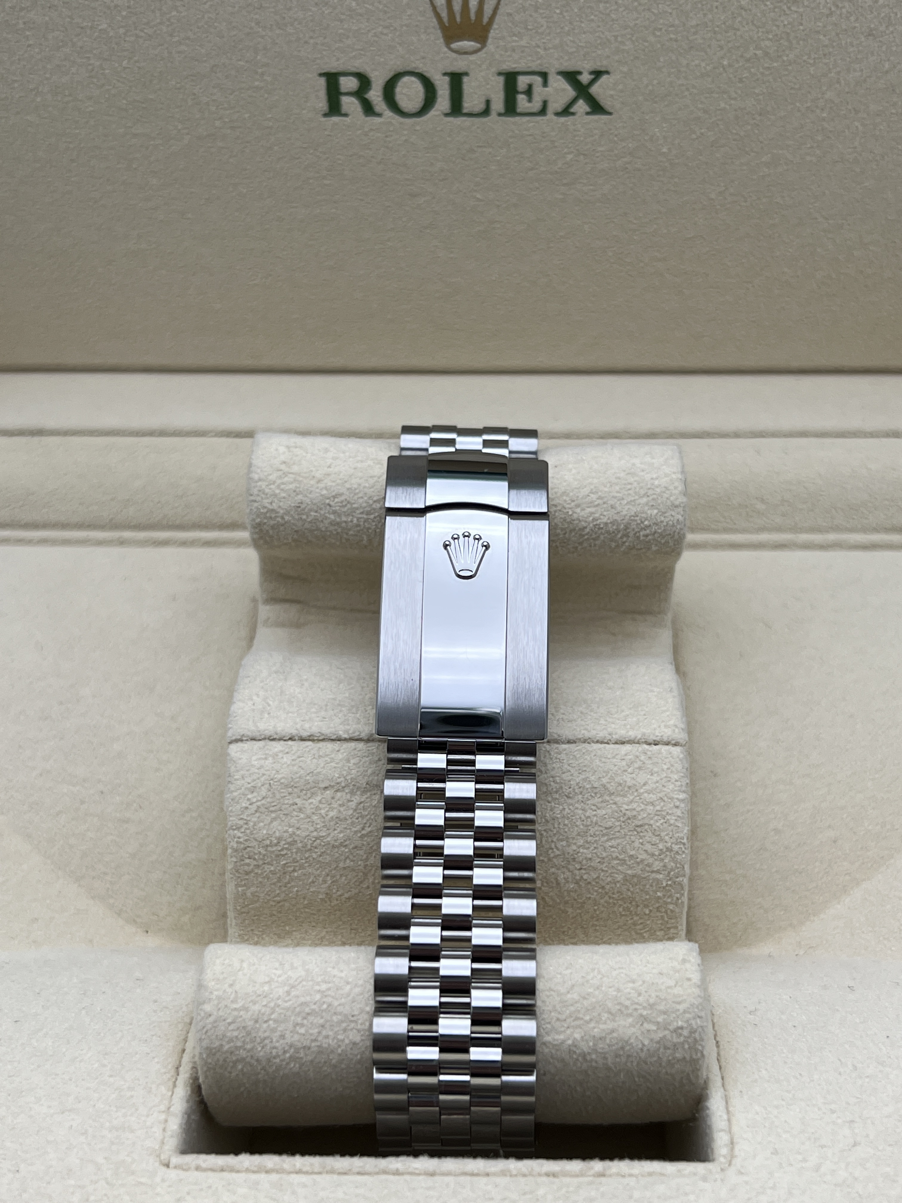 New Rolex Datejust 41 126334 18K Fluted Mint Green Dial
