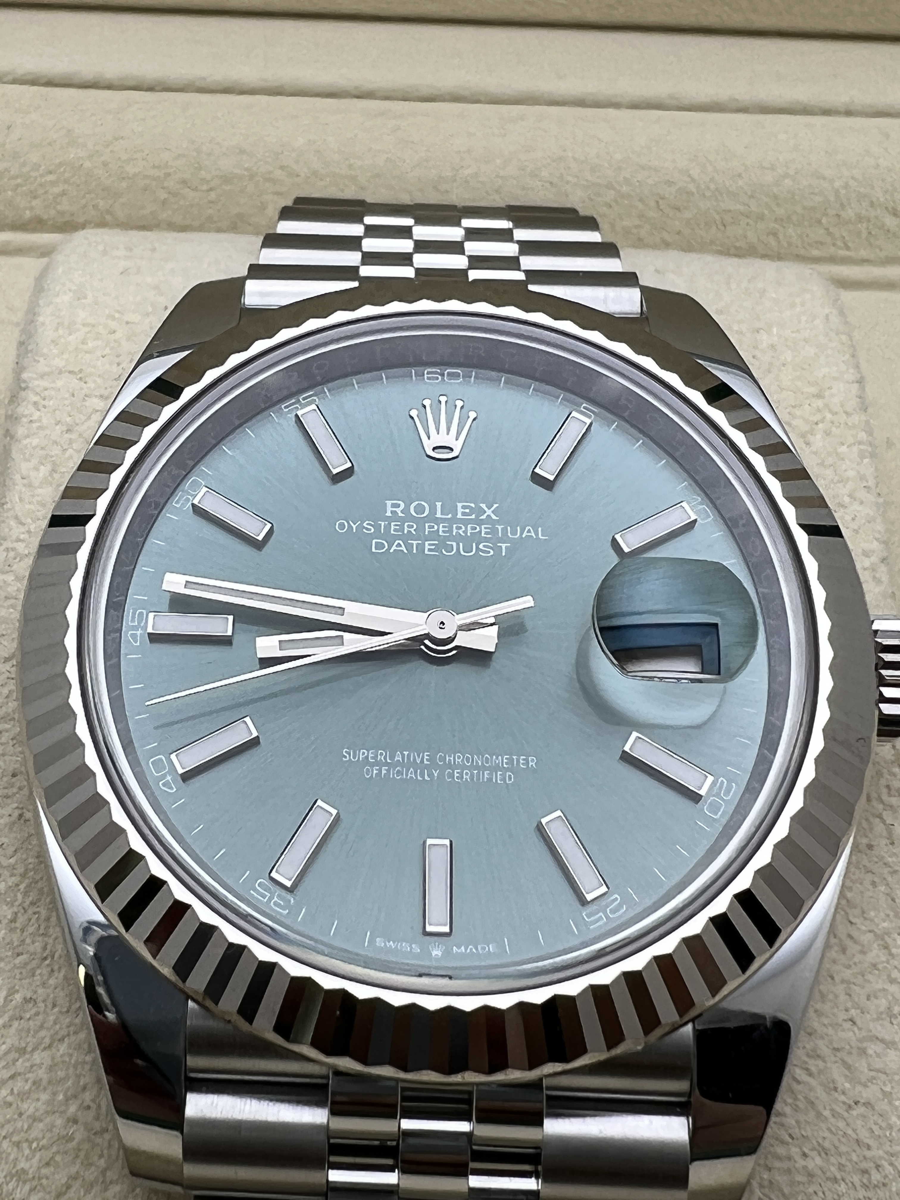 New Rolex Datejust 41 126334 18K Fluted Mint Green Dial