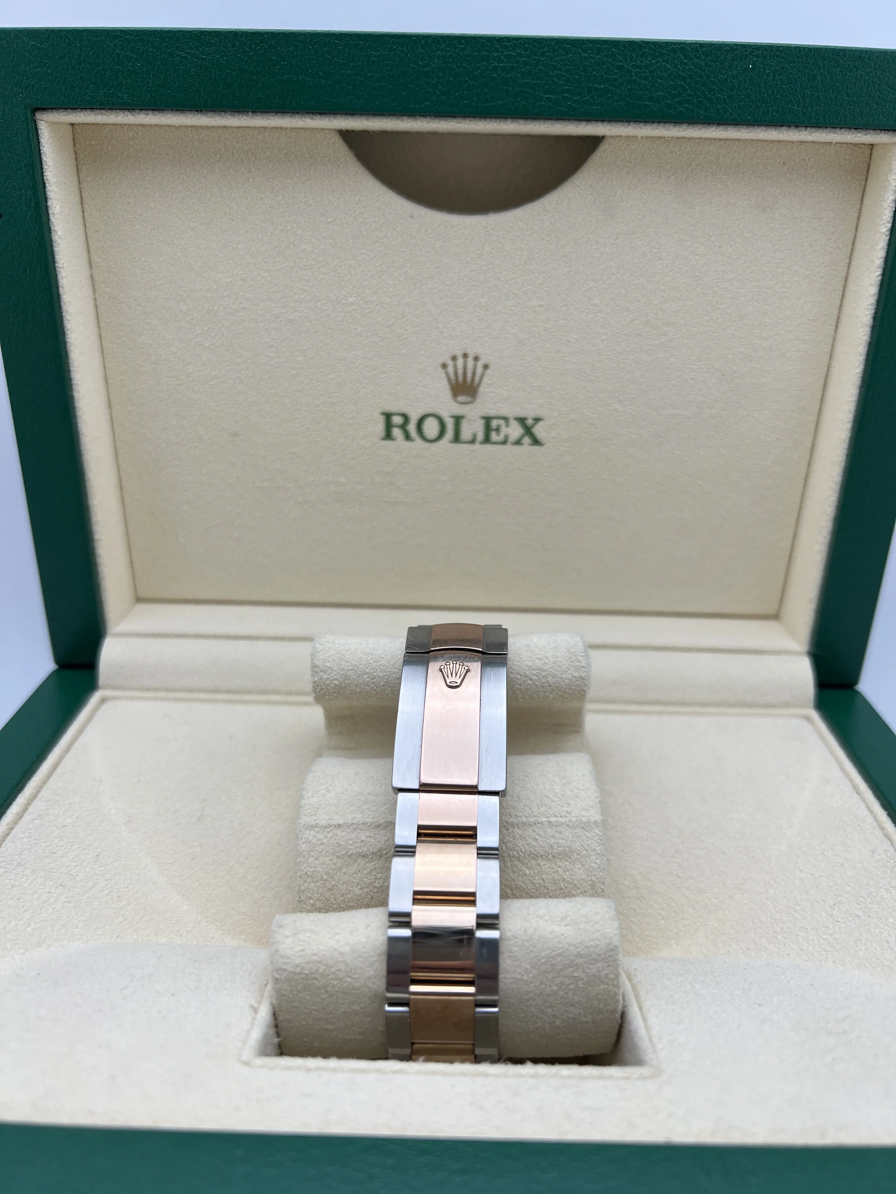 Rolex Datejust 41mm 126301 18K Everose Steel Silver Sundust