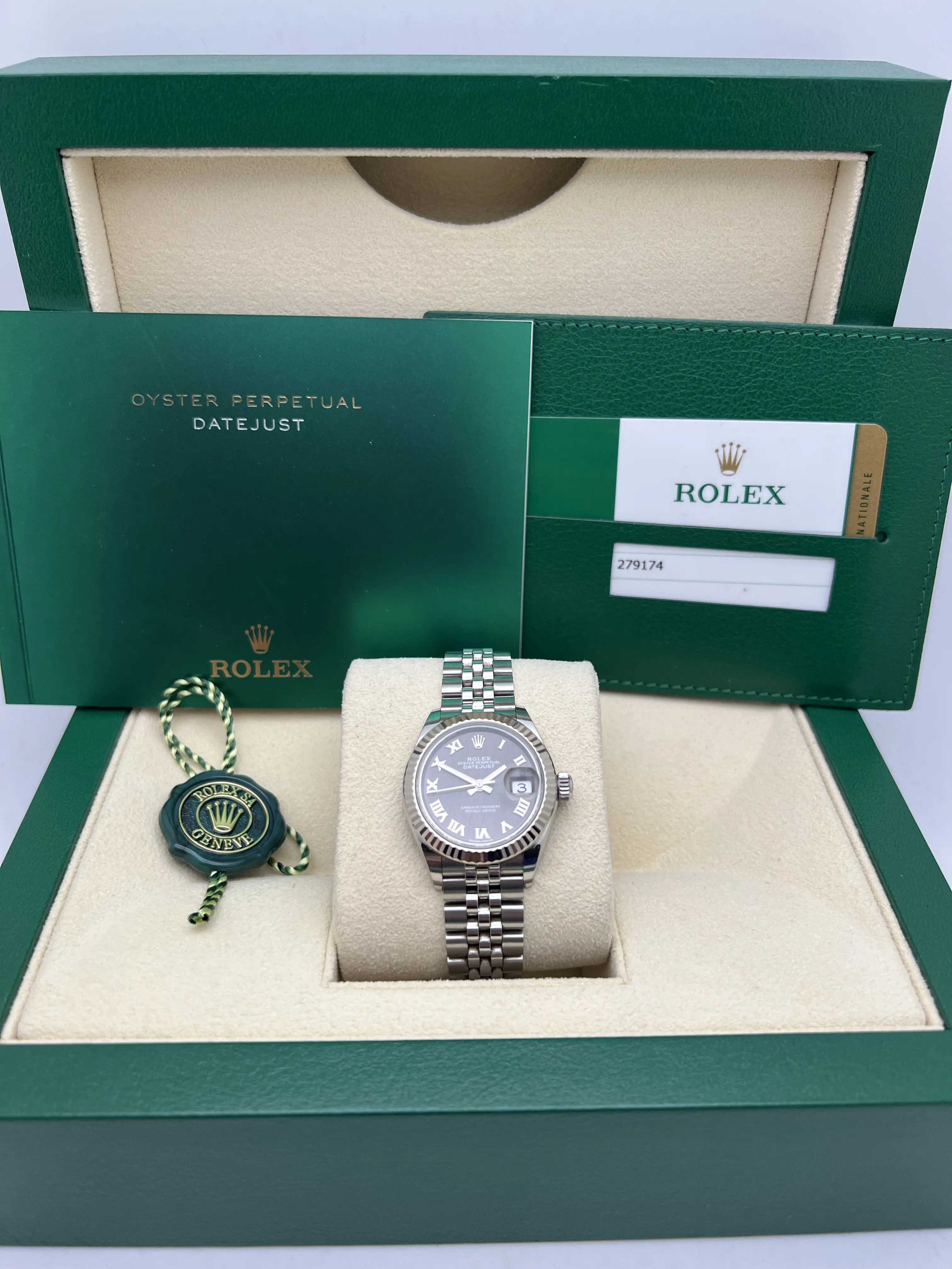 Rolex Datejust 279174 28mm 18K Fluted Dark Gray Roman