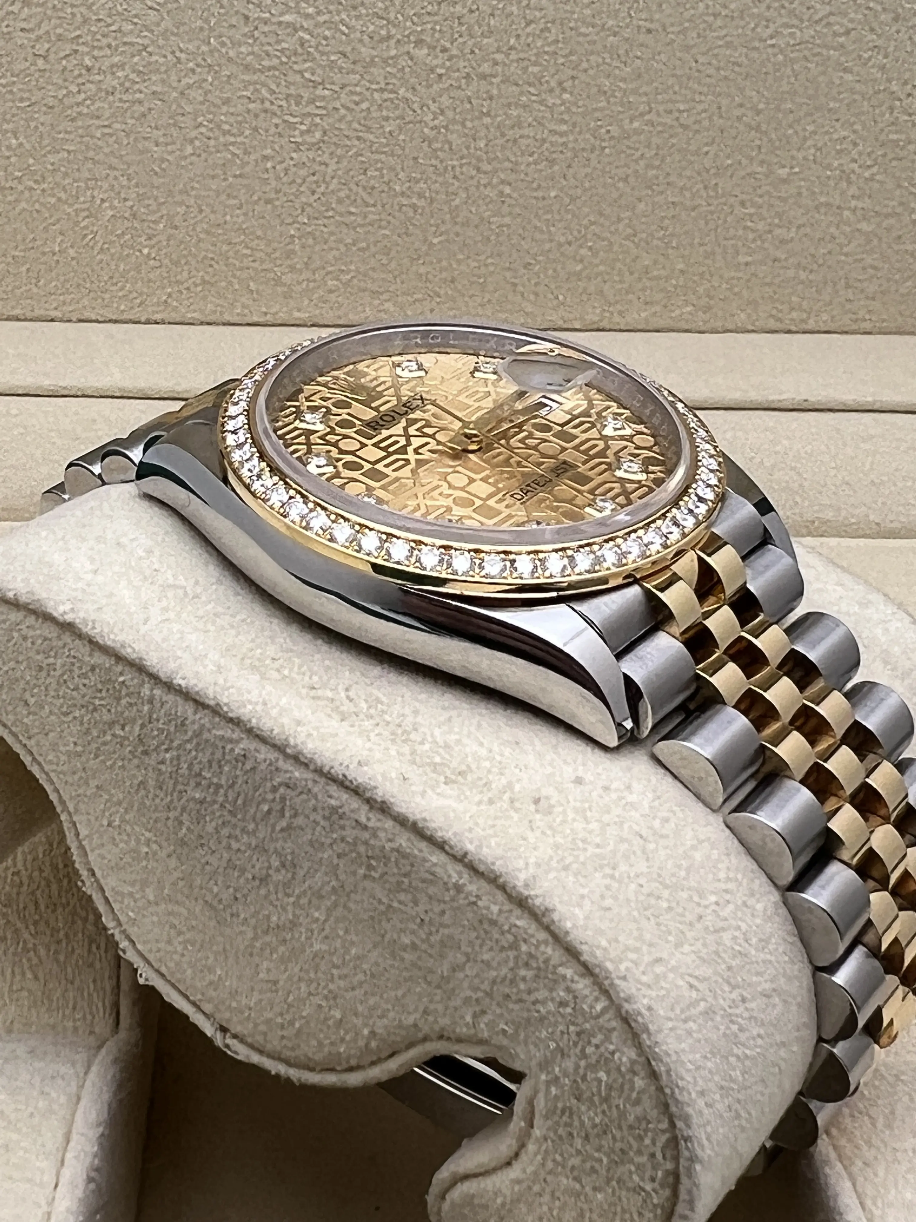 Rolex Datejust 36 126283RBR Champagne Factory Diamond Bezel & Dial