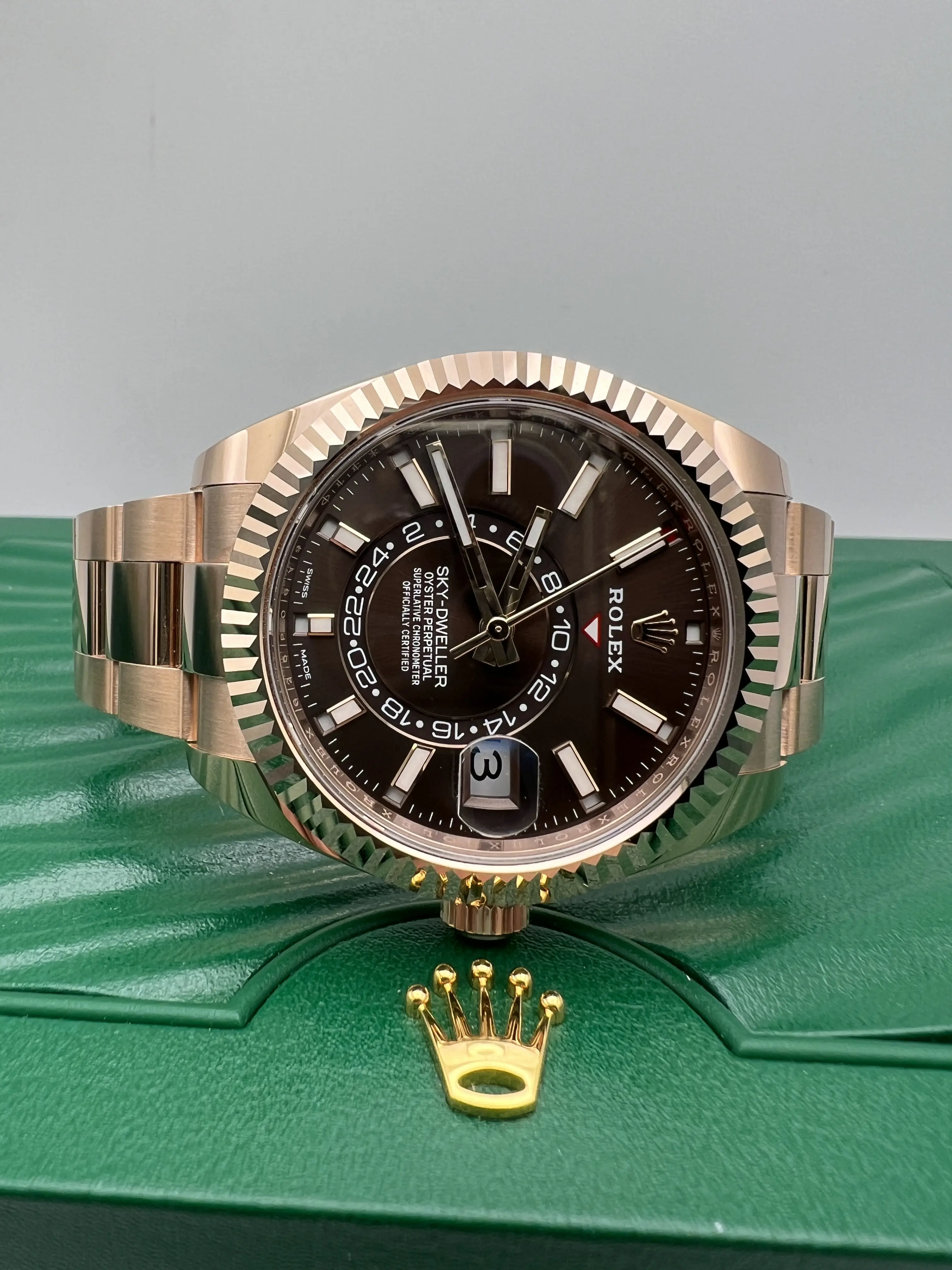 Rolex Sky-Dweller 42mm 326935 18K Rose Gold Chocolate Dial