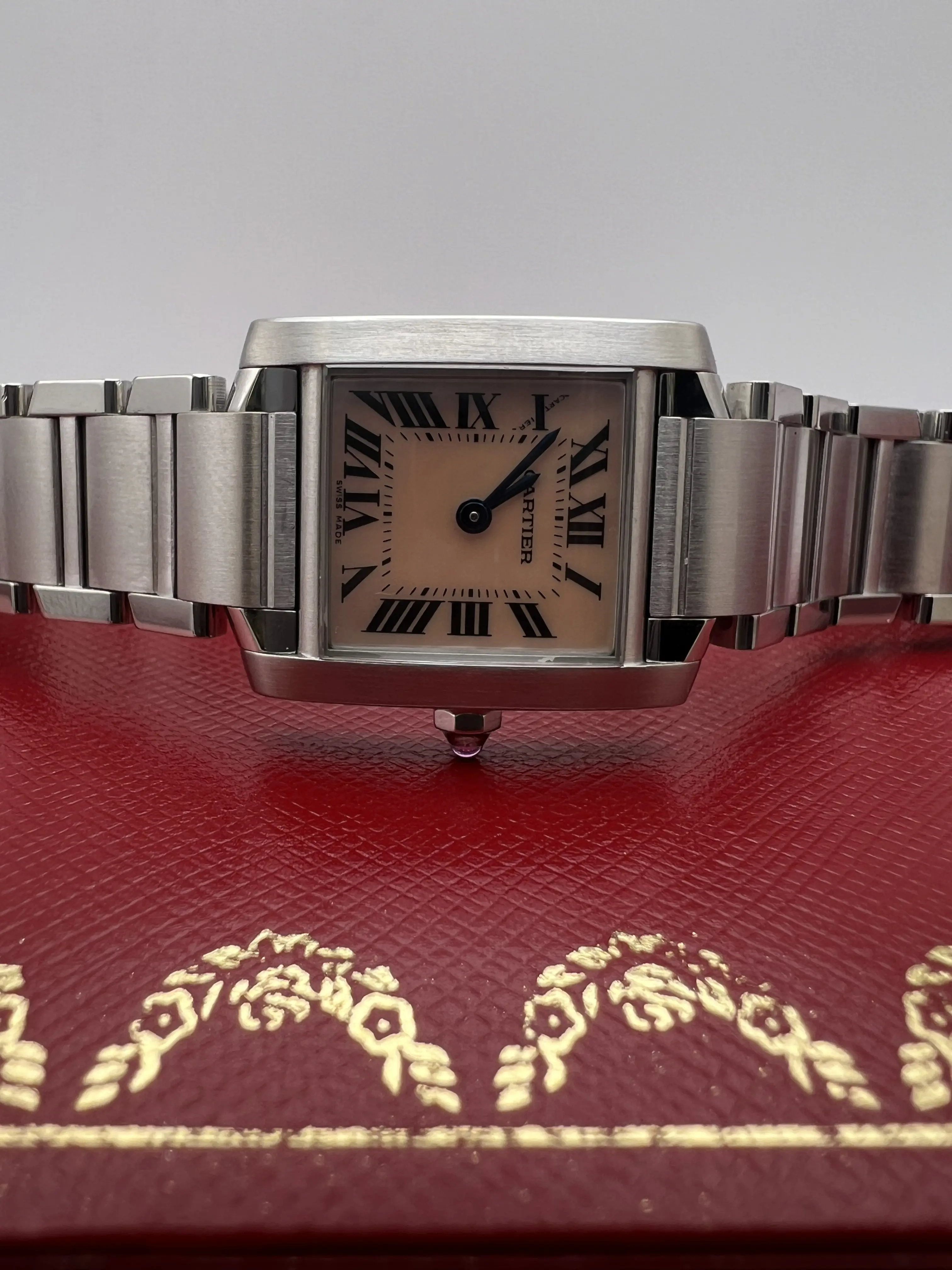 たぬきさん専用　Cartier Tank Francaise スモールモデル Cartier Tank Francaise Small 20mm W51028Q3 Pink Mother Of
