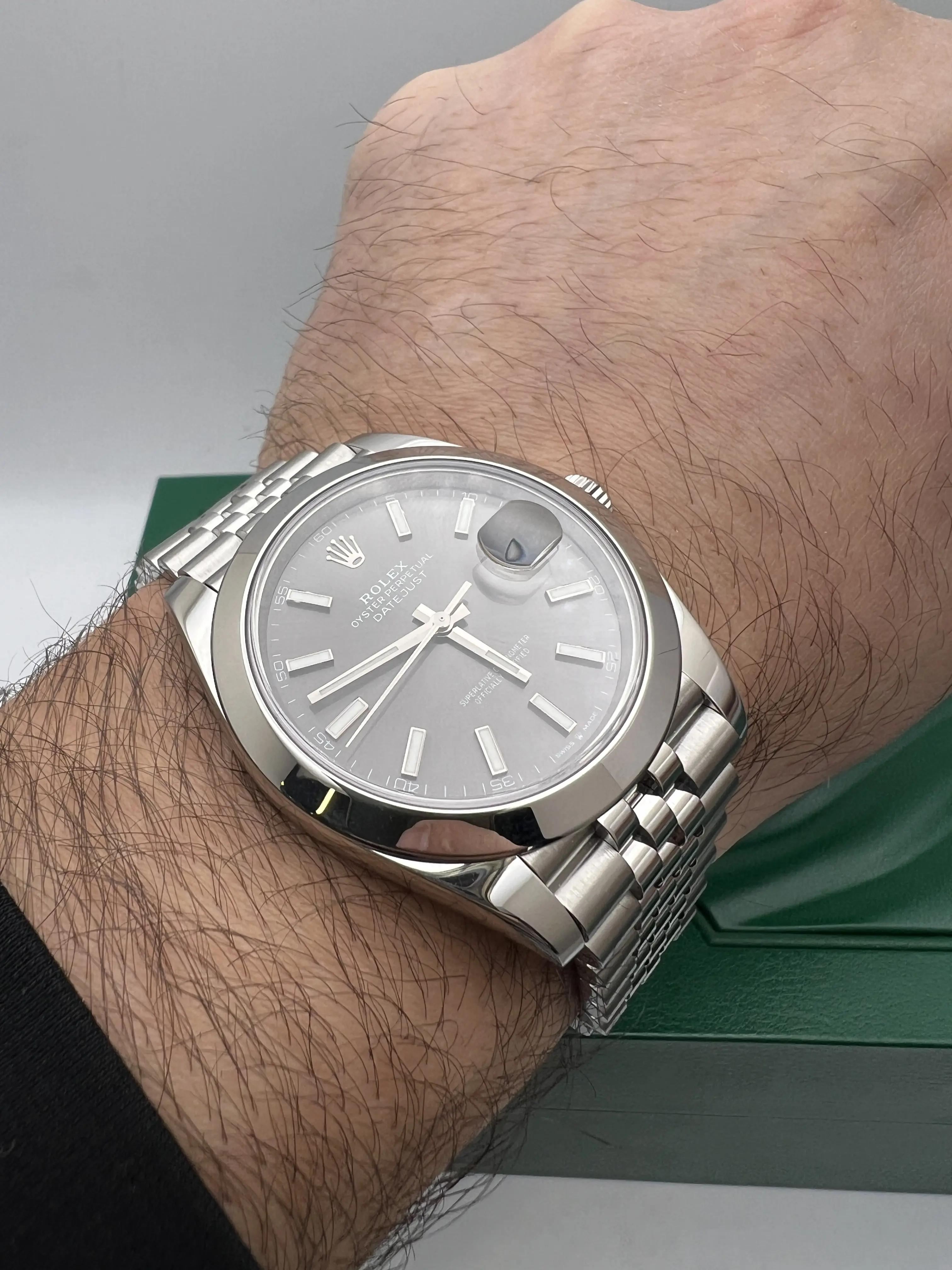 Rolex Datejust 41 126300 Rhodium Index Dial Smooth Bezel