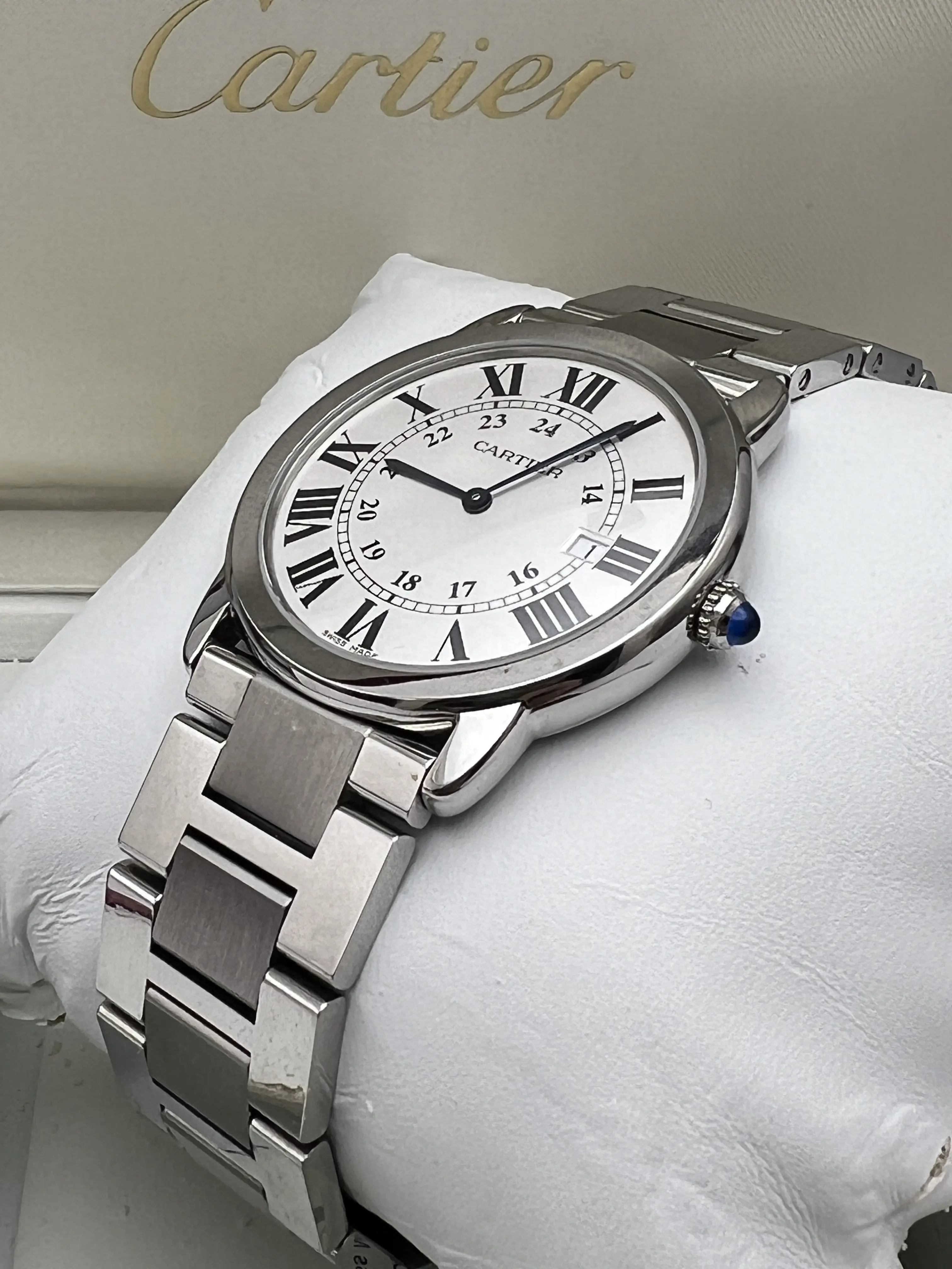 Cartier Rondo Solo 36mm W6701005 Quartz Silver Dial Watch  display picture 1