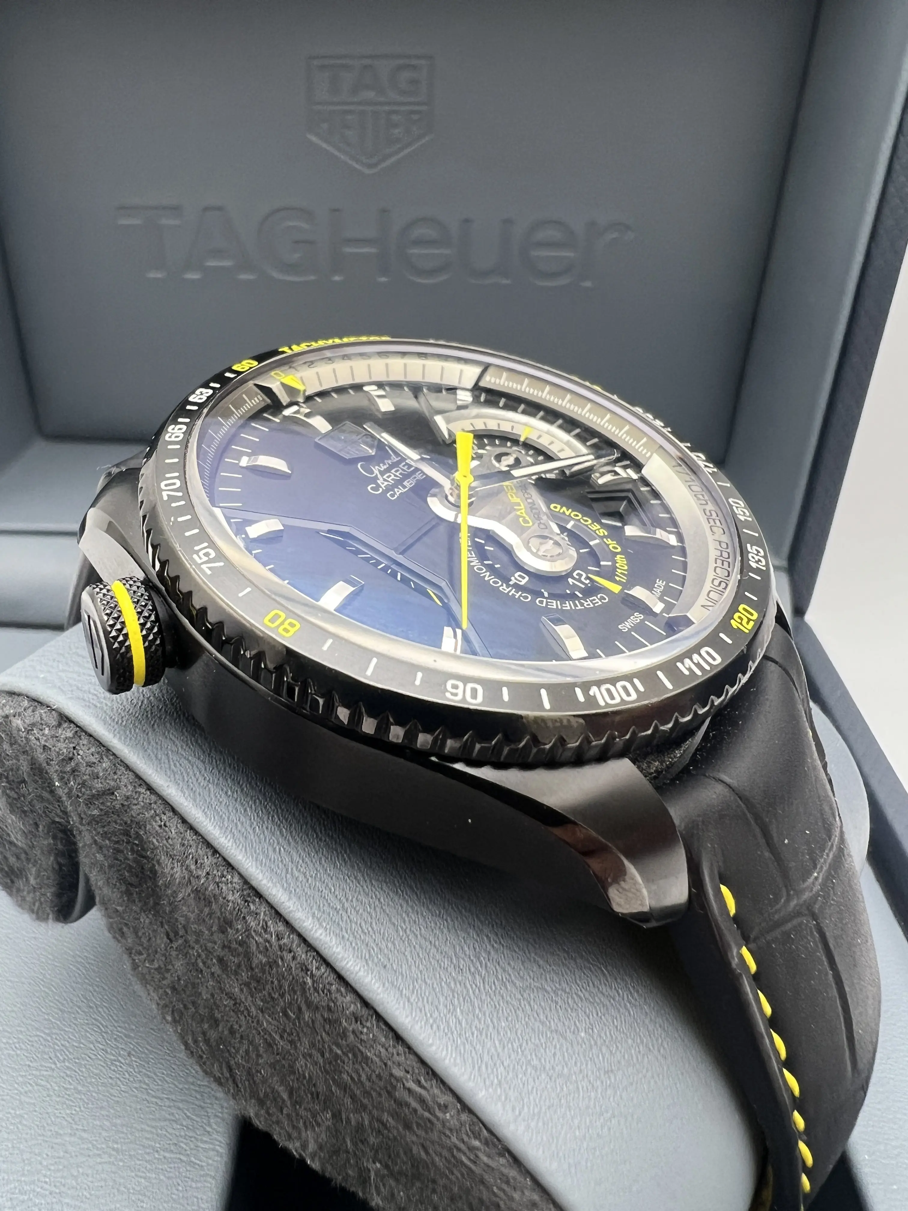 TAG Heuer Grand Carrera 43mm PVD Titanium CAV5186.FC6304 Box TAG Heuer Grand Carrera 43mm PVD Titanium CAV5186.FC6304 Box