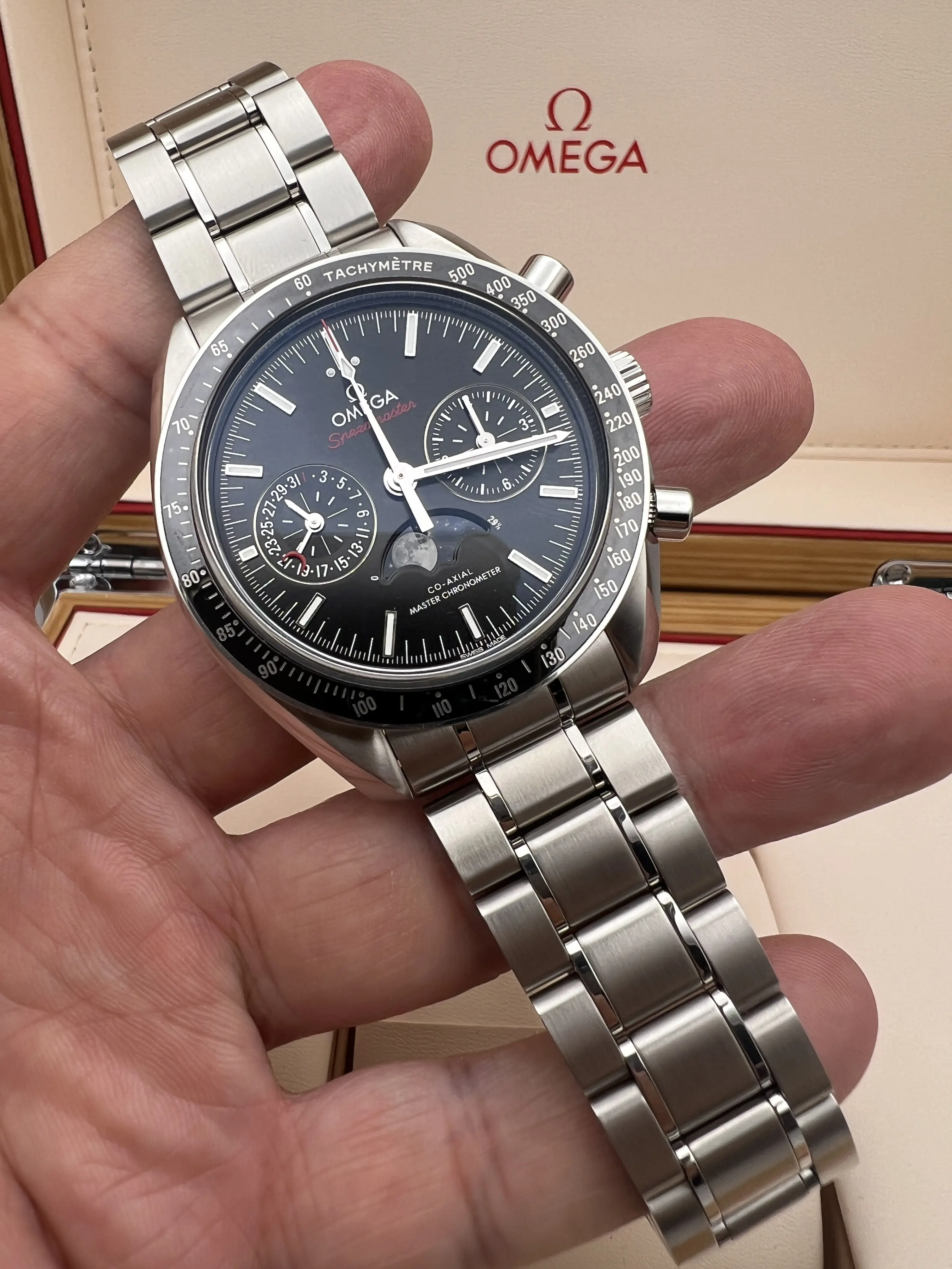 Omega Speedmaster MoonPhase 44.25mm Chronograph Black B&P