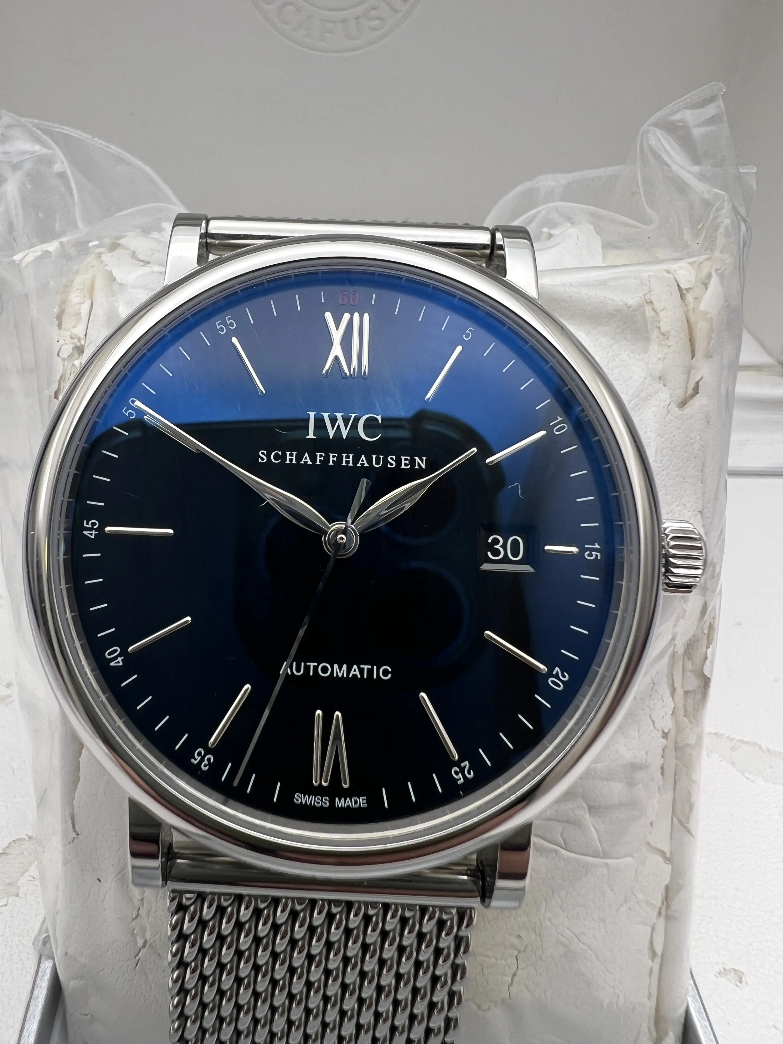 IWC Portofino 40mm IW356506 Black Dial Automatic Watch Box IWC Portofino 40mm IW356506 Black Dial Automatic Watch Box