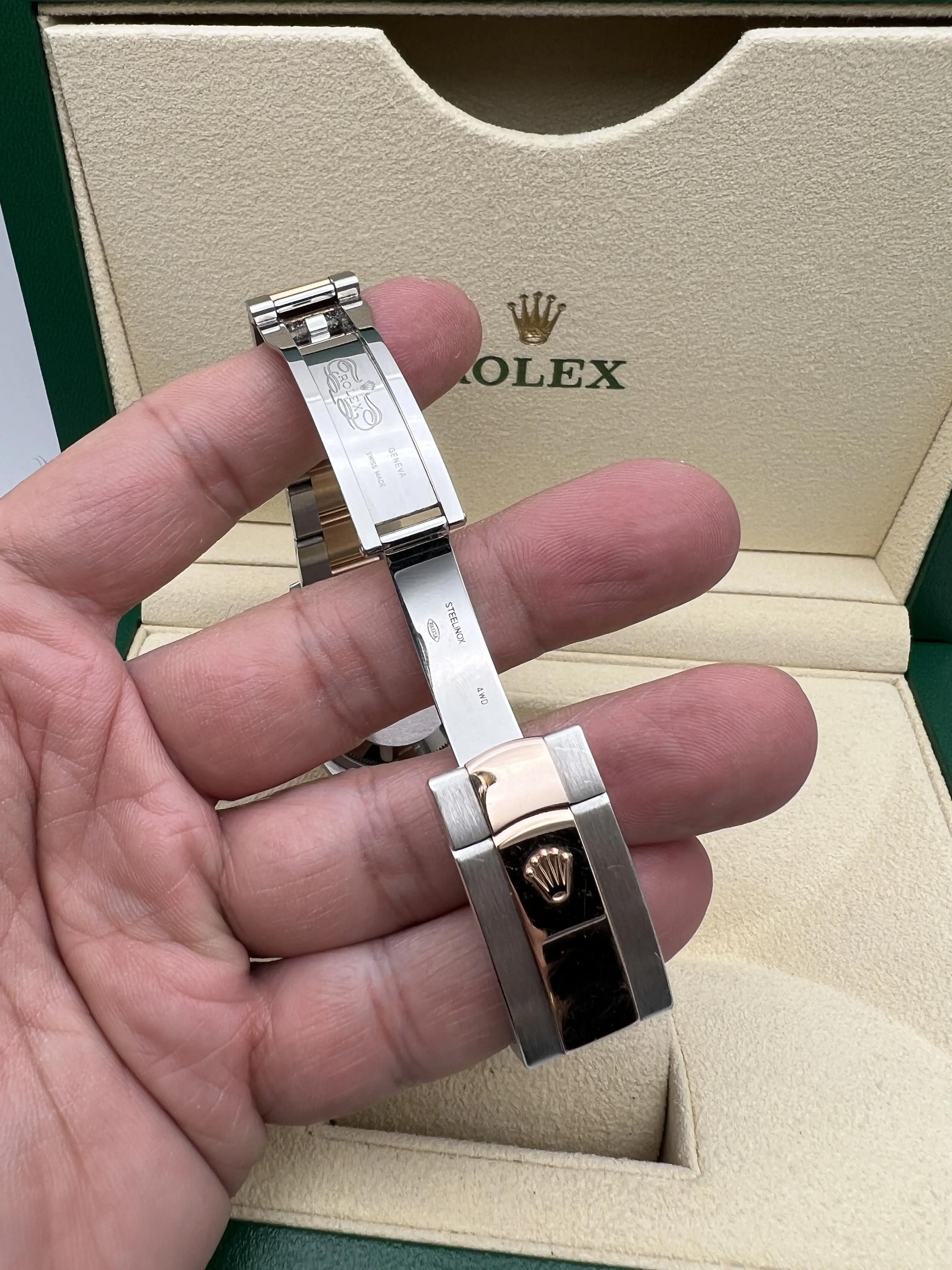 〇純正 ROLEX 空箱 39137.04 YZ5689 〇純正 ROLEX 空箱 39137.04 YZ5689 〇純正 ROLEX 空箱 39137.04