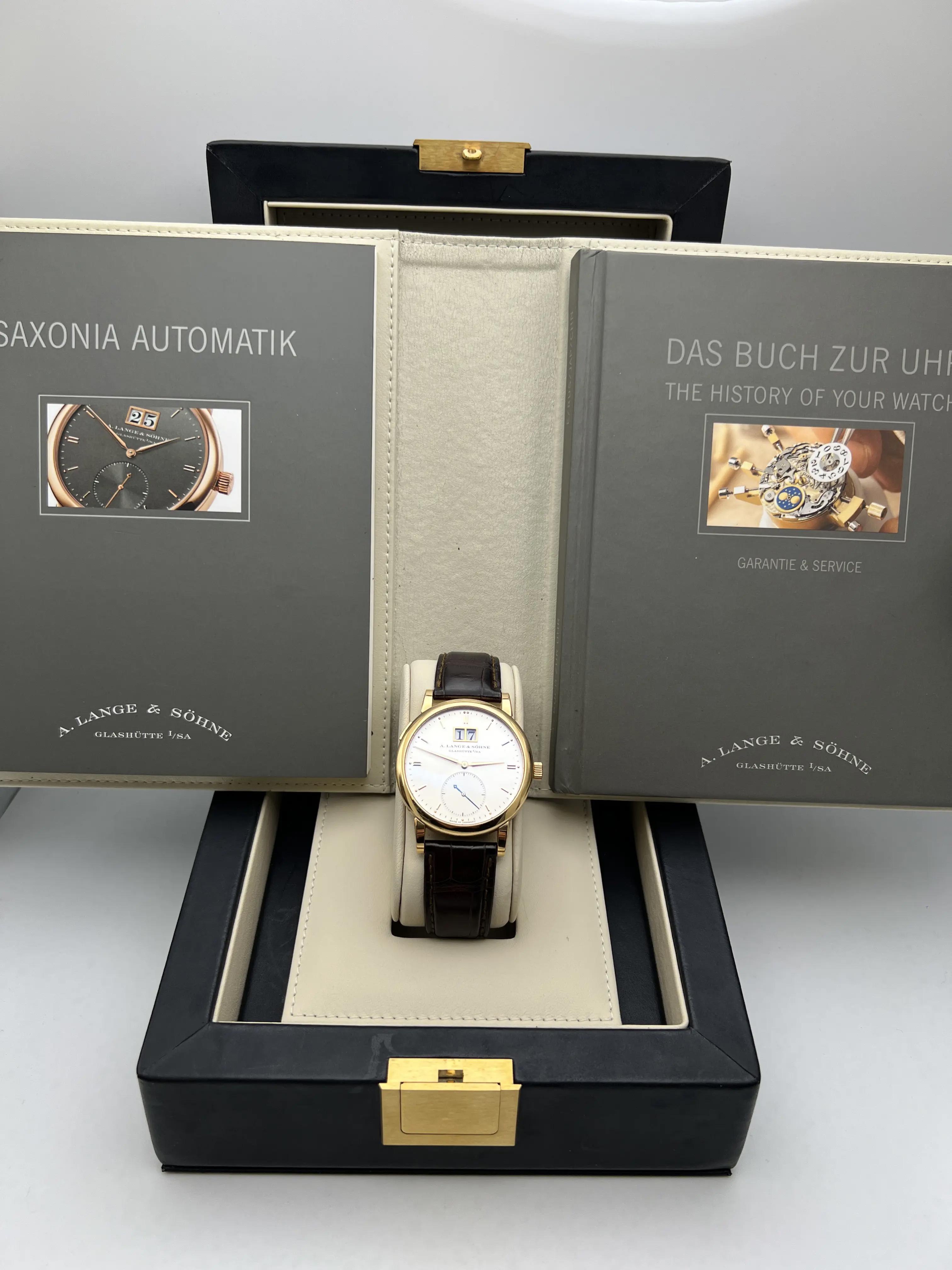 サンデー A. Lange & Söhne Saxonia 37mm 315.032 18K Rose Gold Men's Watch