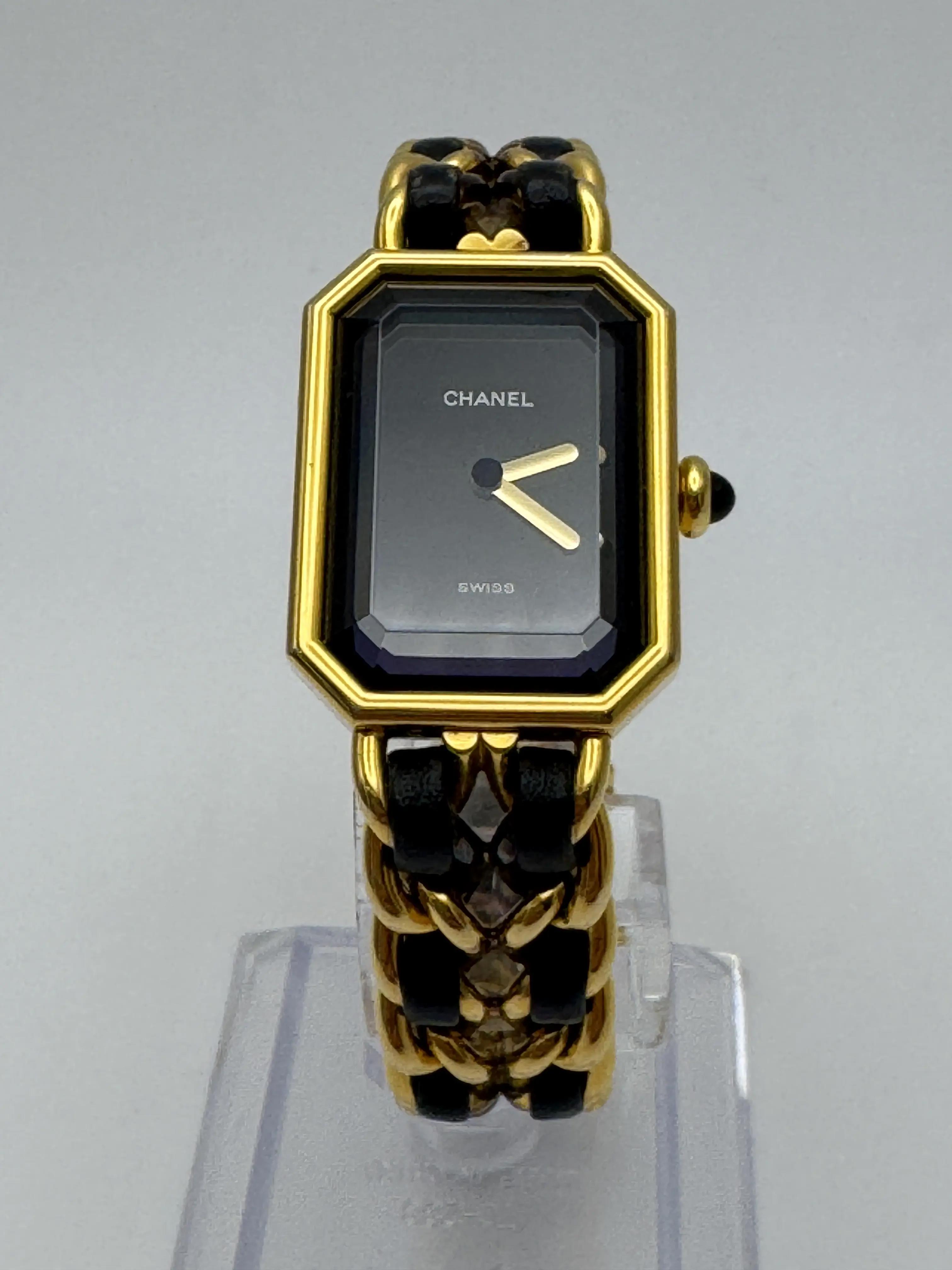 CHANEL アナログ腕時計 黒/金ヴィンテージ品 CHANEL Premier H0001 L Black 20 x 26mm Gold Leather Ladies Quartz
